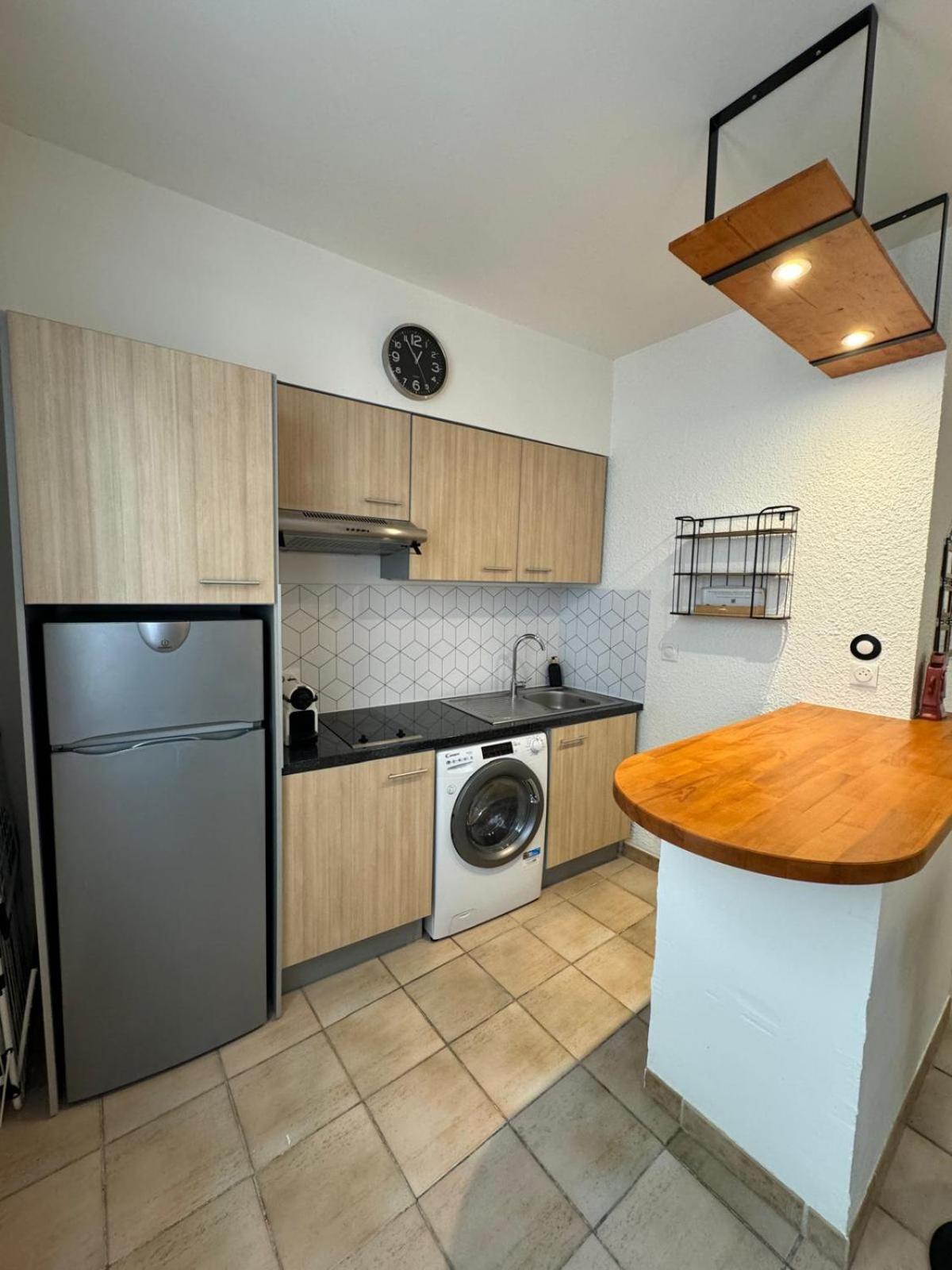 Charmant Appartement En Hypercentre De Кастельнодарі Екстер'єр фото